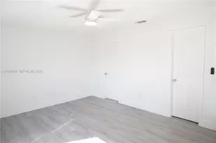 563 Presque Isle Dr, Port Charlotte, FL 33954 - Photo 23