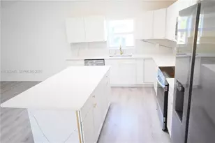 563 Presque Isle Dr, Port Charlotte, FL 33954 - Photo 13