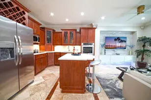 10254 SW 227th St, Cutler Bay, FL 33190 - Photo 7