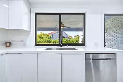 2201 SW 115th Ter, Davie, FL 33325 - Photo 25