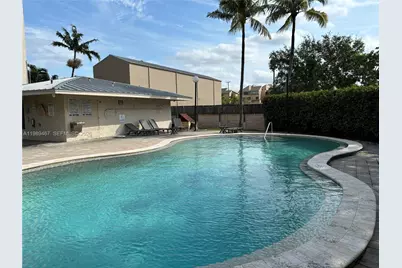 10900 SW 104th St #303, Miami, FL 33176 - Photo 37