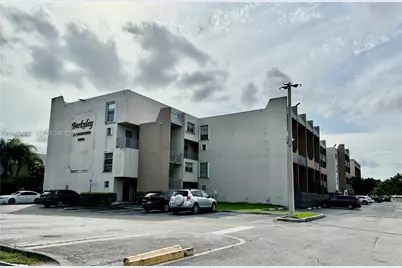10900 SW 104th St #303, Miami, FL 33176 - Photo 1