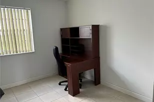 10900 SW 104th St, Miami, FL 33176 - Photo 23