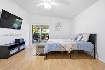 2570 SE 7th Pl, Homestead, FL 33033 - Photo 19