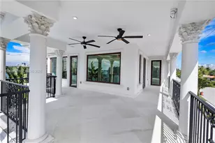 919 92nd St, Surfside, FL 33154 - Photo 45