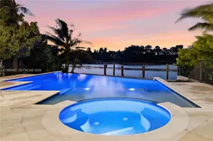 919 92nd St, Surfside, FL 33154 - Photo 11