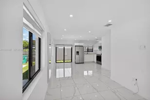 2490 NW 44th St, Miami, FL 33142 - Photo 9