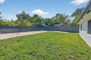 2490 NW 44th St, Miami, FL 33142 - Photo 31
