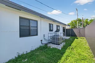 2490 NW 44th St, Miami, FL 33142 - Photo 27