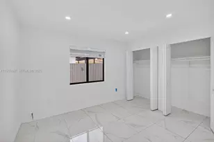 2490 NW 44th St, Miami, FL 33142 - Photo 21
