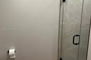 9755 NW 52nd St, Doral, FL 33178 - Photo 17