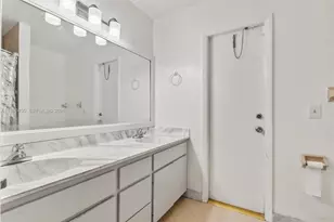 10823 NW 7th St, Coral Springs, FL 33071 - Photo 21