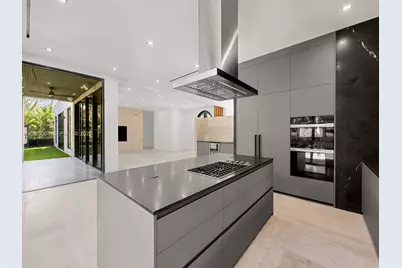 5975 SW 62nd St, South Miami, FL 33143 - Photo 9