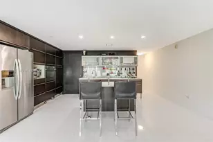 6000 Collins Ave, Miami Beach, FL 33140 - Photo 11