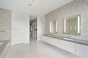88 SW 7th St, Miami, FL 33130 - Photo 23