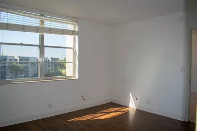 9230 Lagoon Pl #411, Davie, FL 33324 - Photo 17