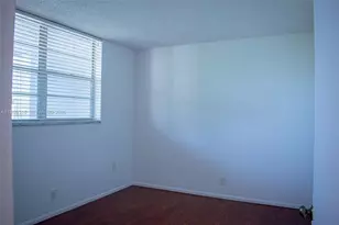 9230 Lagoon Pl, Davie, FL 33324 - Photo 13