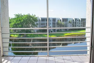 9230 Lagoon Pl, Davie, FL 33324 - Photo 19