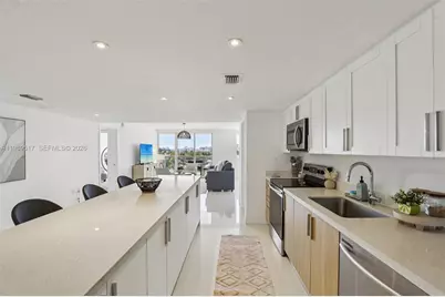 1100 100th St #703, Bay Harbor Islands, FL 33154 - Photo 15