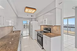 19101 NE 36th Ct, Aventura, FL 33180 - Photo 13