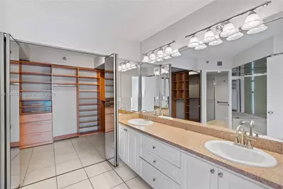 19101 NE 36th Ct #2405, Aventura, FL 33180 - Photo 21