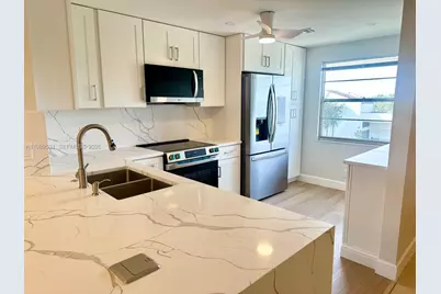 4098 Yarmouth  E #4098, Boca Raton, FL 33434 - Photo 1