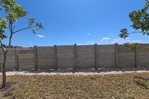 1374 NW 1st St, Florida City, FL 33034 - Photo 25