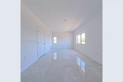 1374 NW 1st St, Florida City, FL 33034 - Photo 21