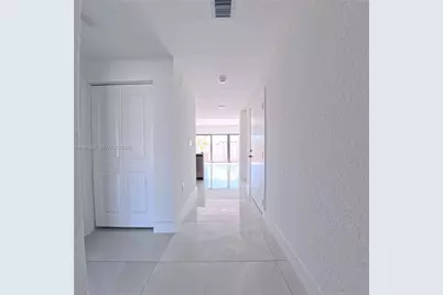 1374 NW 1st St, Florida City, FL 33034 - Photo 7