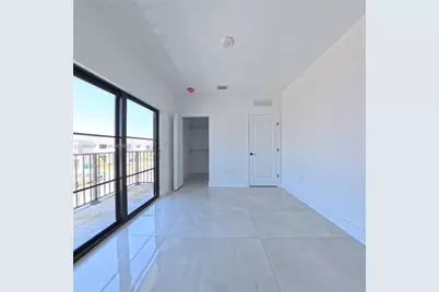 1374 NW 1st St, Florida City, FL 33034 - Photo 15