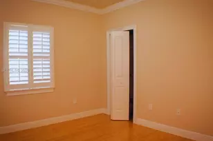 7048 SW 83rd Ct, Miami, FL 33143 - Photo 9