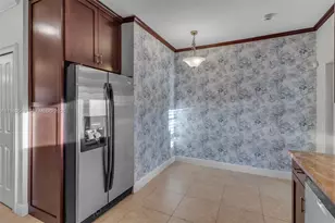 7048 SW 83rd Ct, Miami, FL 33143 - Photo 9