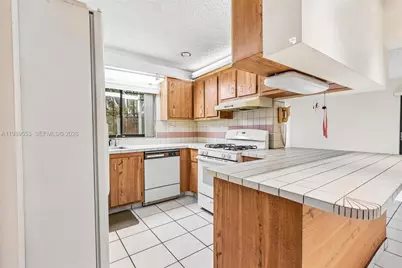 4210 SW 134th Ave, Miami, FL 33175 - Photo 11