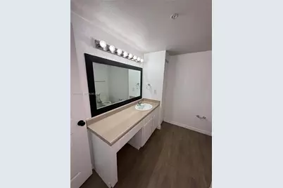 11650 SW 2nd St #16102, Pembroke Pines, FL 33025 - Photo 23