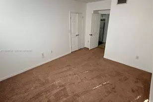 11650 SW 2nd St, Pembroke Pines, FL 33025 - Photo 17