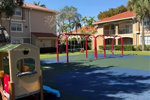 11650 SW 2nd St, Pembroke Pines, FL 33025 - Photo 37