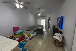 11065 NW 38th Pl, Sunrise, FL 33351 - Photo 5