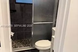 321 Wilson St, Hollywood, FL 33019 - Photo 5