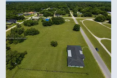 1715 McArthur Ave, Lehigh Acres, FL 33972 - Photo 35