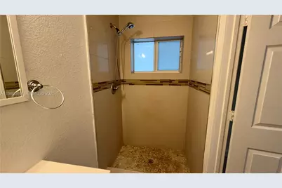 1125 NW 16th Ct #1125, Fort Lauderdale, FL 33311 - Photo 5