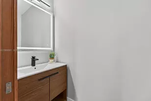 17340 SW 154th Pl, Miami, FL 33187 - Photo 11