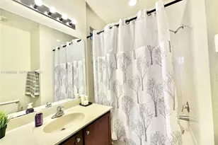 11403 NW 89th St, Doral, FL 33178 - Photo 25