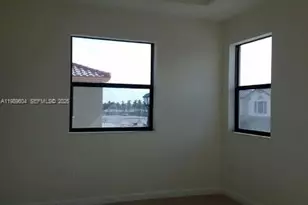 9205 W 33rd Way, Hialeah, FL 33018 - Photo 17