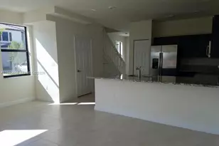 9205 W 33rd Way, Hialeah, FL 33018 - Photo 7