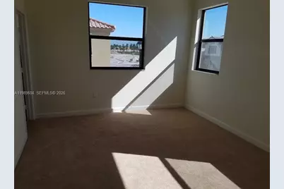 9205 W 33rd Way #9205, Hialeah, FL 33018 - Photo 29