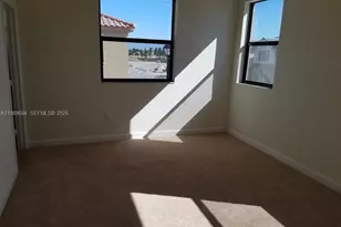 9205 W 33rd Way, Hialeah, FL 33018 - Photo 29