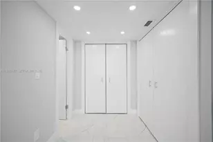 18601 NE 14th Ave, Miami, FL 33179 - Photo 23