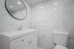 18601 NE 14th Ave, Miami, FL 33179 - Photo 25