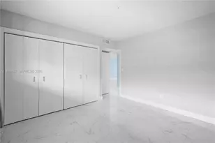 18601 NE 14th Ave, Miami, FL 33179 - Photo 17