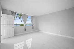 18601 NE 14th Ave, Miami, FL 33179 - Photo 19